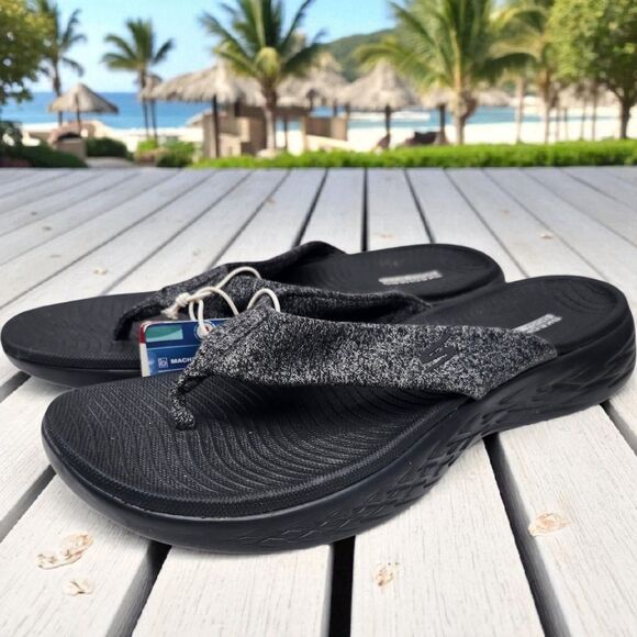 Skechers Go Walk Flip Flops Womens 10 Black Gray Slip-on Machine Washable Casual - Picture 1 of 13